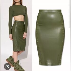 Ivy Park x Adidas Halls of Ivy Beyoncé Vegan Leather Skirt- Size Medium